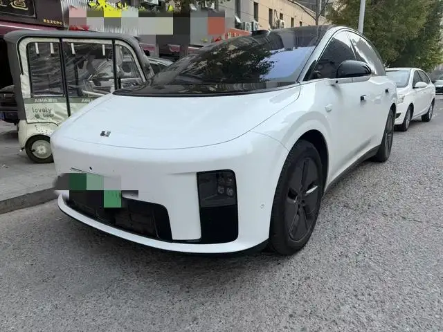 Li Auto i8 2025 Model Standard Edition