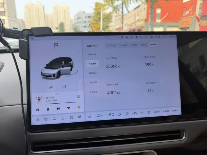 Li Auto i8 2025 Model Standard Edition – фото 7