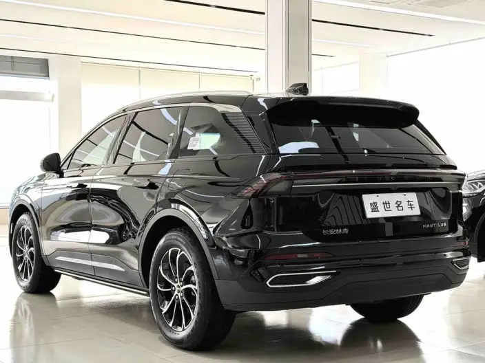 Nautilus 2025 Model Facelift 2.0T 4WD Exclusive Edition – фото 4