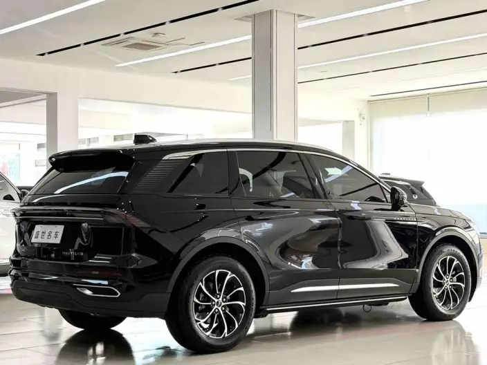 Nautilus 2025 Model Facelift 2.0T 4WD Exclusive Edition – фото 6