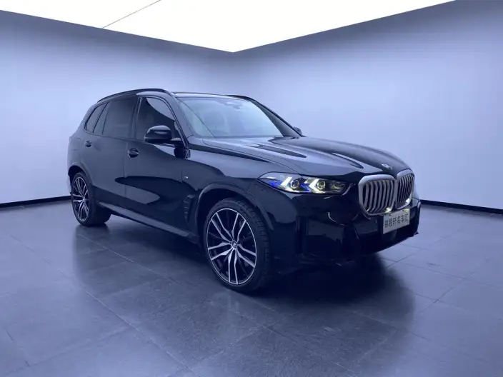 BMW X5 2023 Model xDrive40Li M Sports Night Set