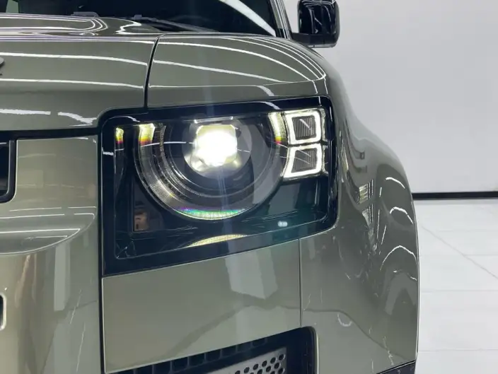 Land Rover Defender 2022 Model 110 P400 X-Dynamic HSE – фото 5