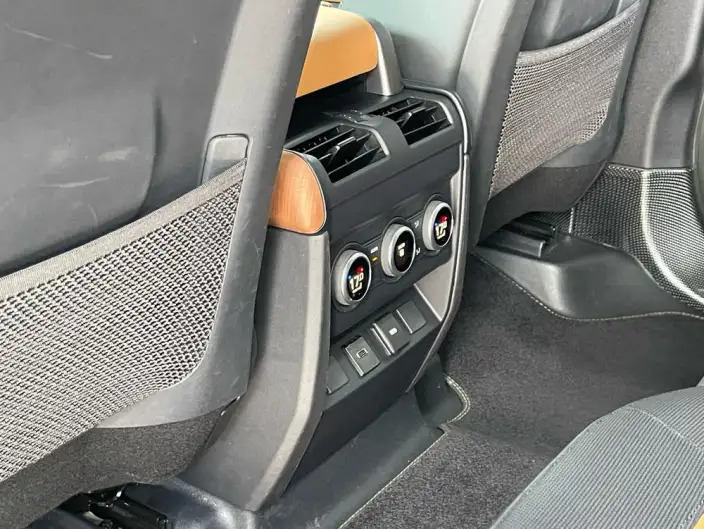 Land Rover Defender 2022 Model 110 P400 X-Dynamic HSE – фото 8