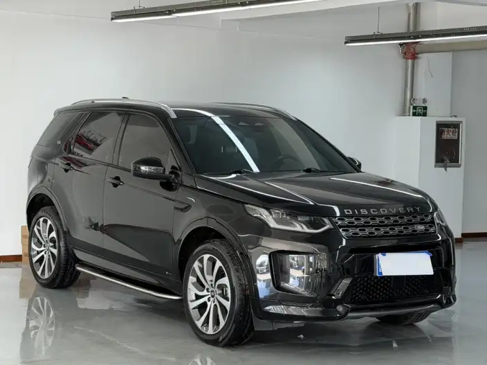 Land Rover Discovery Sport 2022 Model 249PS R-Dynamic SE Performance Technology Edition 5 seat