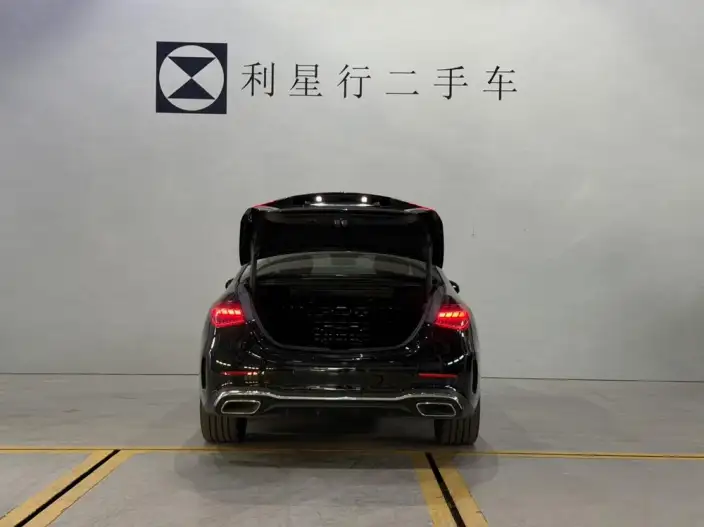 Mercedes-Benz C-Class 2024 Model C 260 L Sports Edition – фото 3