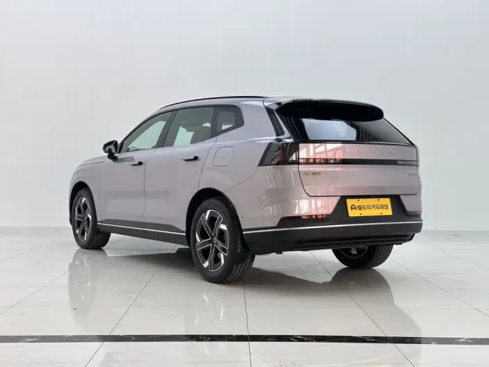 Volvo XC70 2026 Model 2WD Long Battery Life Pro Core – фото 5