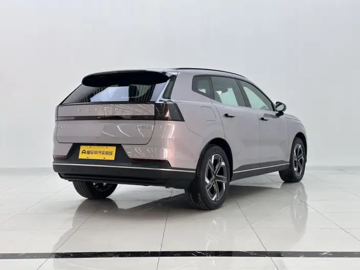 Volvo XC70 2026 Model 2WD Long Battery Life Pro Core – фото 7