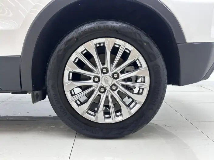 Cadillac XT4 2024 Model 28T 2WD Luxury Model – фото 9