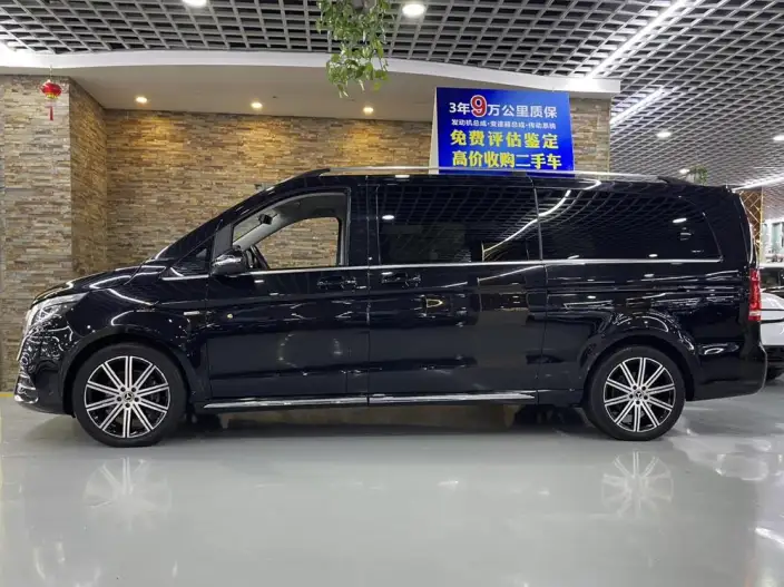 Mercedes-Benz V-Class 2021 Model V 260 L Long wheelbase Deluxe Edition – фото 3