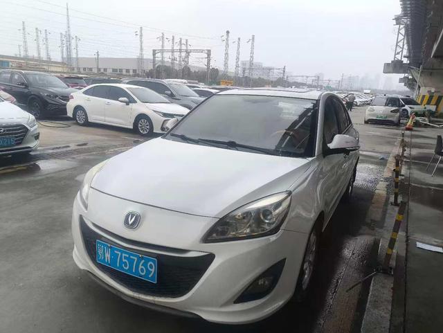 Yuexiang V5 2012 модификация 1.5L Manual Sport Sport National IV – фото 1