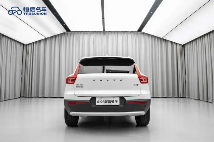 Volvo XC40 2024 Model B4 4WD Smart Range Deluxe Edition – фото 5