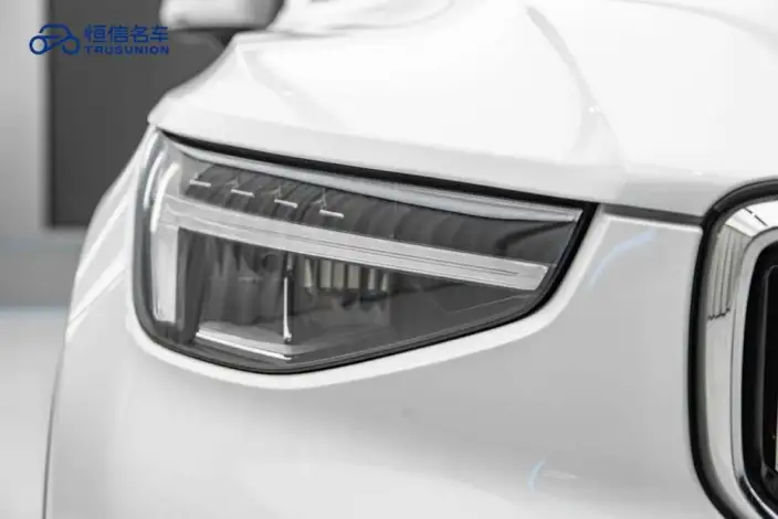 Volvo XC40 2024 Model B4 4WD Smart Range Deluxe Edition – фото 9