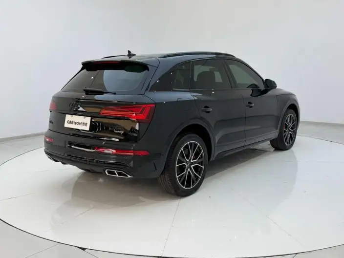 Audi Q5L 2024 Model 45TFSI Luxury Dynamic Model – фото 7