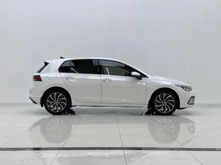 Volkswagen Golf 2023 Model Facelift 280TSI DSG Pro – фото 8