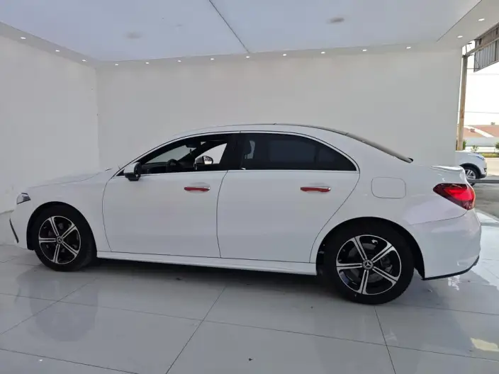 Mercedes-Benz A-class 2023 Model A 200 L Sports sedan Fashion Edition