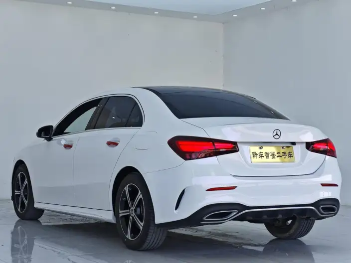 Mercedes-Benz A-class 2023 Model A 200 L Sports sedan Fashion Edition – фото 5