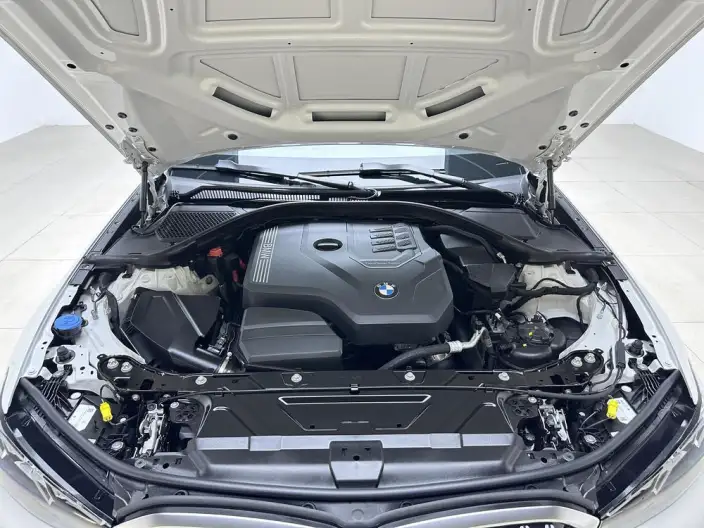 BMW 3 Series 2023 Model 320Li M Sports Set – фото 10