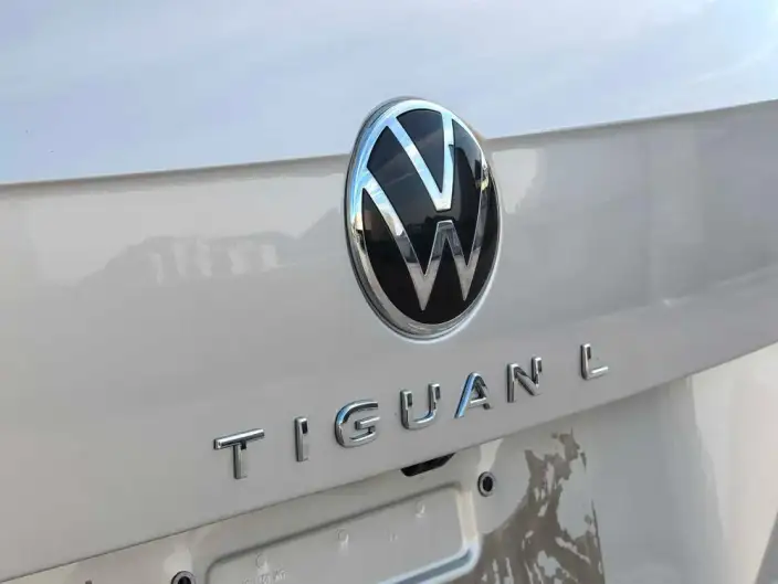 Volkswagen Tiguan L 2022 Model 330TSI Automatic 2WD R-Line Ultimate Edition – фото 9