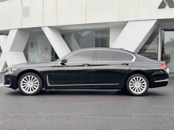 BMW 7 Series 2021 Model 730Li Luxury Set