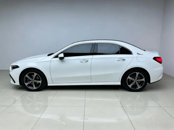 Mercedes-Benz A-class 2024 Model A 200 L Fashion Edition