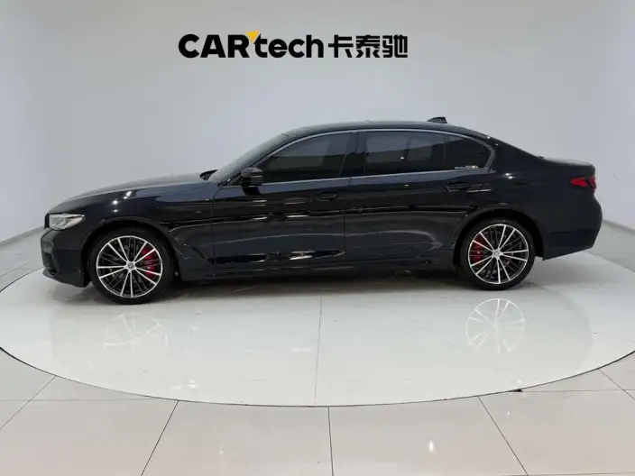BMW 5 Series 2022 Model Facelift 530Li Leading Model M Sports Set