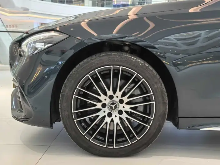 Mercedes-Benz C-Class 2023 Model Facelift C 260 L Sports Edition – фото 9