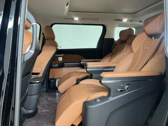 HONGQI HQ9 PHEV 2024 Model 4WD Deluxe Edition – фото 10
