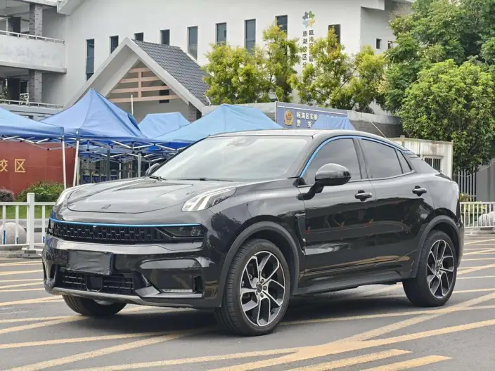 Lynk & Co 05 2022 Model 2.0TD 2WD Shine Halo