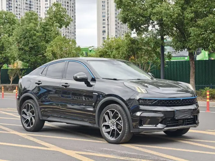 Lynk & Co 05 2022 Model 2.0TD 2WD Shine Halo