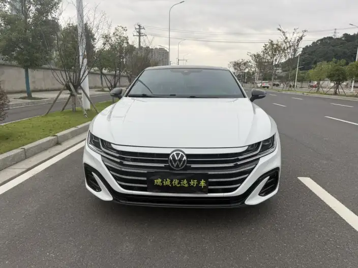 Volkswagen CC 2021 Model 380TSI Eye-catching version