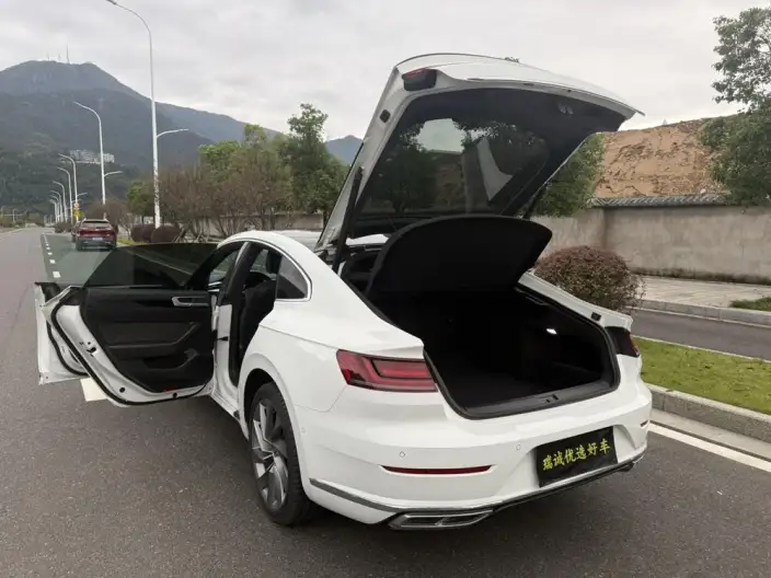 Volkswagen CC 2021 Model 380TSI Eye-catching version – фото 5