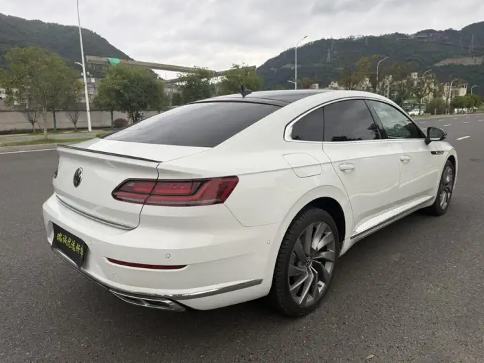 Volkswagen CC 2021 Model 380TSI Eye-catching version – фото 7