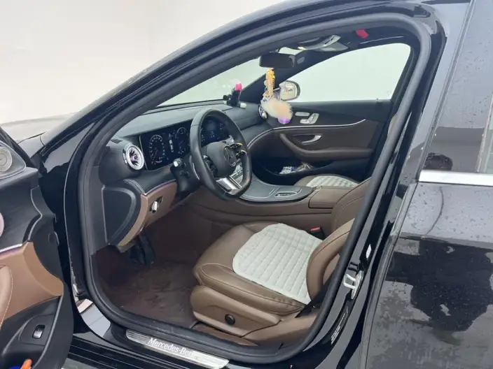 Mercedes-Benz E-Class 2023 Model E 300 L Luxury Model Sports sedan – фото 10