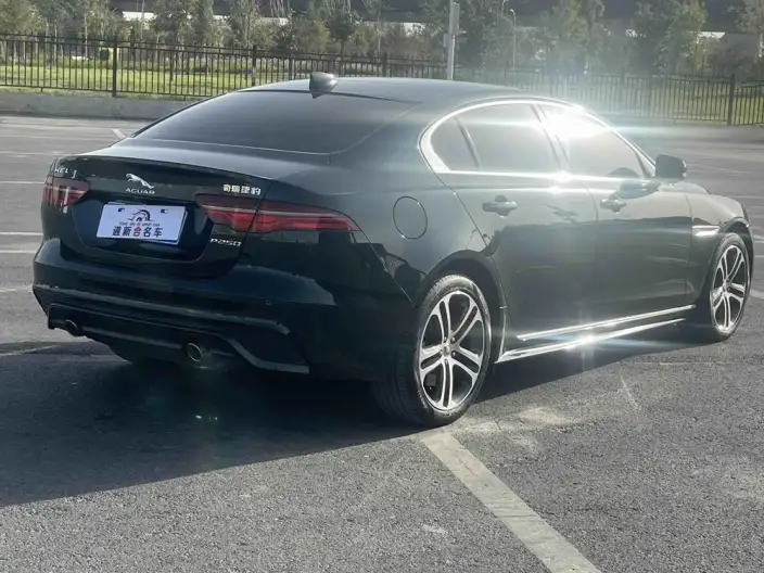 Jaguar XE L 2024 Model 2.0T 250PS R-DYNAMIC S Enterprising Sports Edition – фото 6