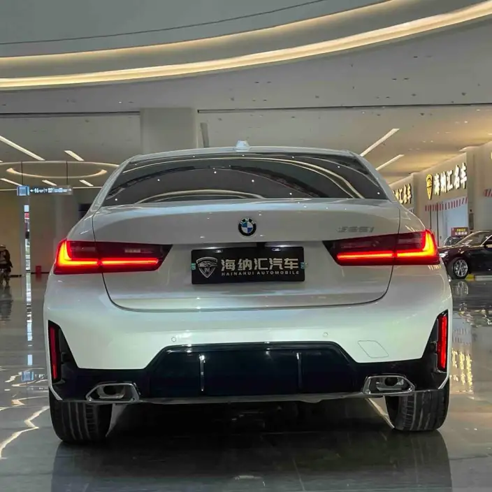 BMW 3 Series 2025 Model 325i M Sports Set – фото 5