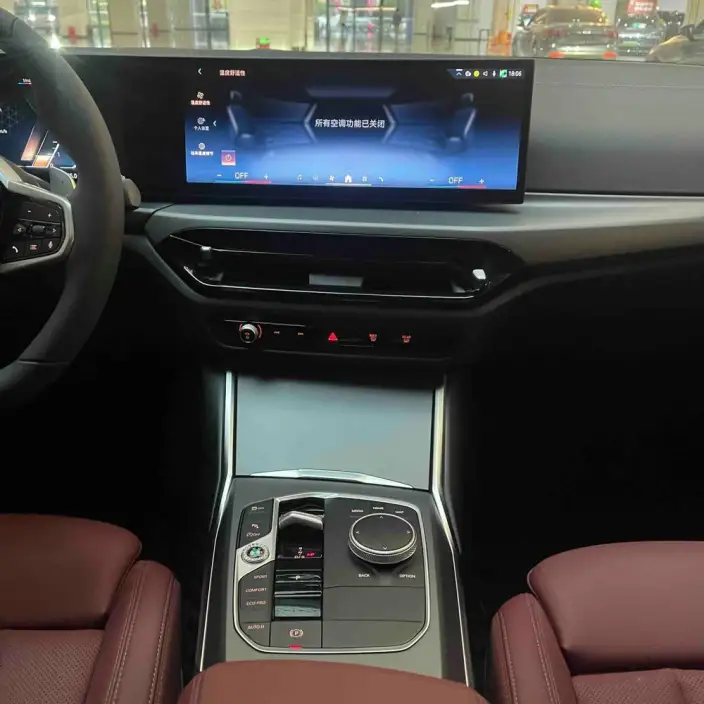 BMW 3 Series 2025 Model 325i M Sports Set – фото 9