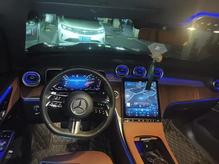 Mercedes-Benz GLC 2024 Model GLC 300 L 4MATIC Dynamic Model 5 seat – фото 5