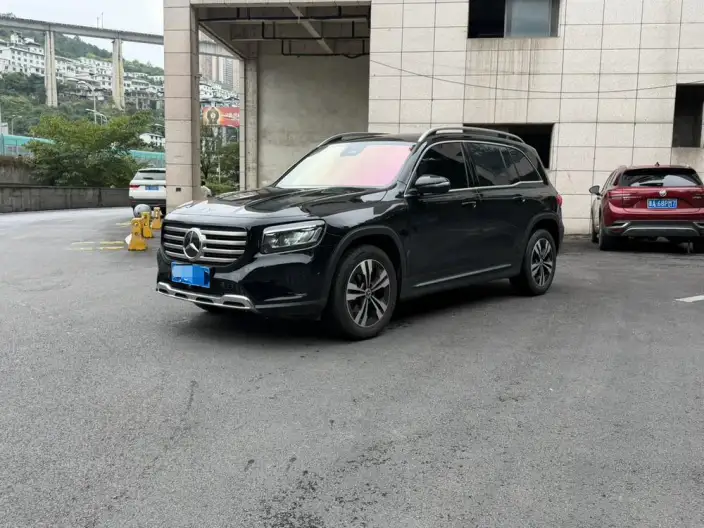 Mercedes-Benz GLB 2024 Model GLB 200 Fashion Model