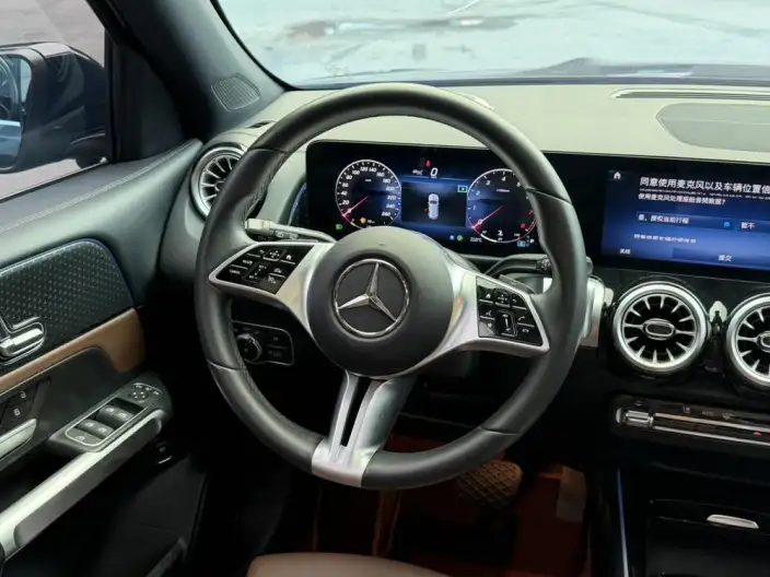Mercedes-Benz GLB 2024 Model GLB 200 Fashion Model – фото 8
