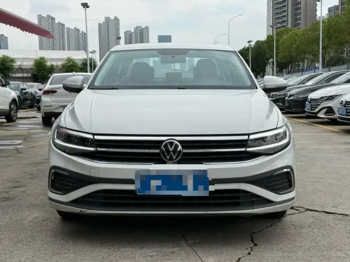 Volkswagen Bora 2023 Model 200TSI DSG Smooth Ride Edition