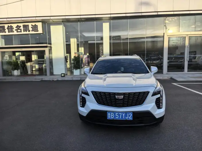 Cadillac XT4 2022 Model 28T 2WD Fashion Model