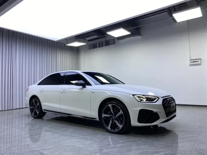 Audi A4 L 2024 Model 40 TFSI Luxury Dynamic Model – фото 3