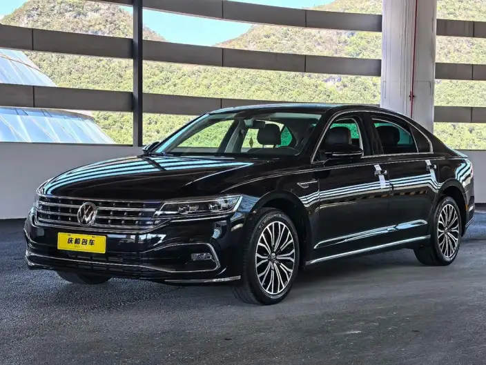Volkswagen Phaeton 2021 Model 380TSI Deluxe Edition – фото 1