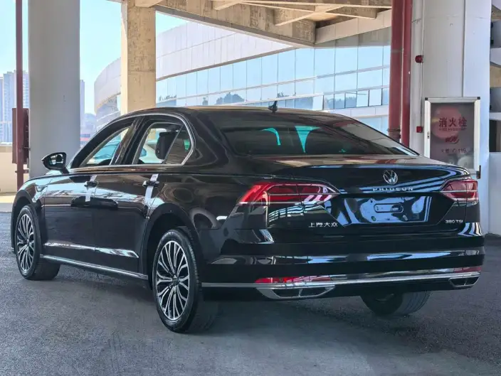 Volkswagen Phaeton 2021 Model 380TSI Deluxe Edition – фото 4