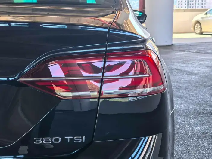 Volkswagen Phaeton 2021 Model 380TSI Deluxe Edition – фото 9