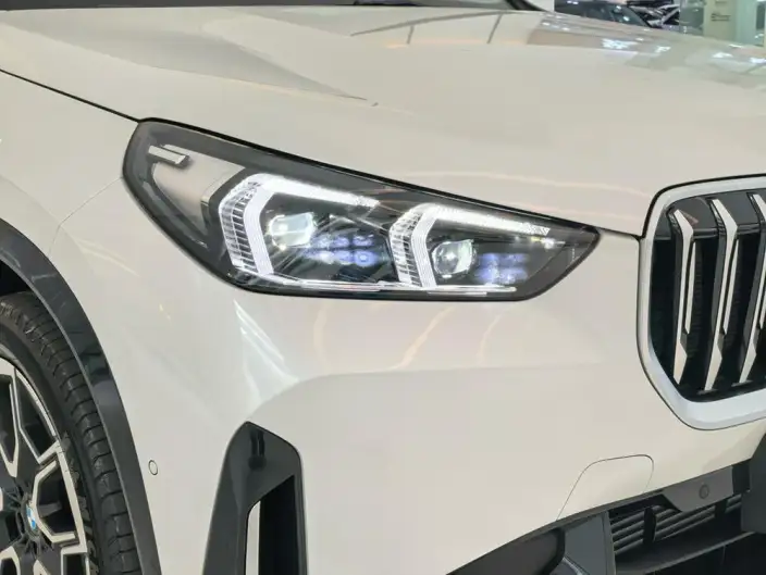 BMW X1 2026 Model sDrive25Li M Sports Set – фото 9