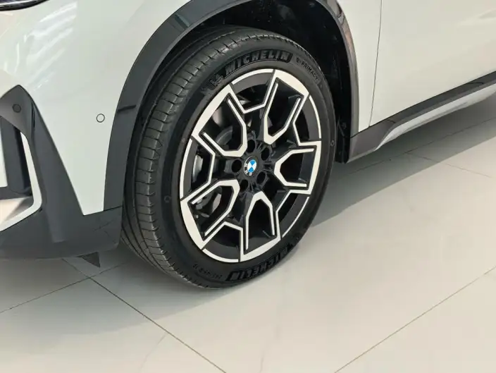 BMW X1 2026 Model sDrive25Li M Sports Set – фото 10