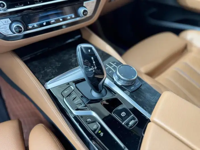 BMW 6 Series GT 2022 Model 630i M Sports Set – фото 10