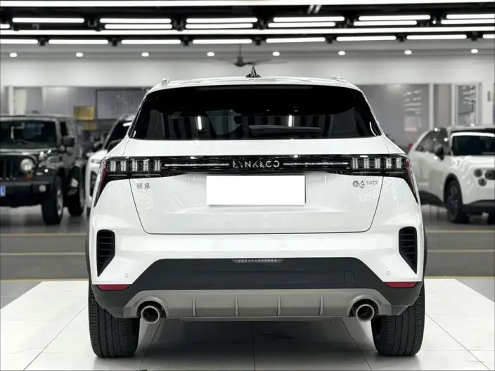 Lynk & Co 06 EM-P 2023 Model PHEV Remix Pro – фото 6