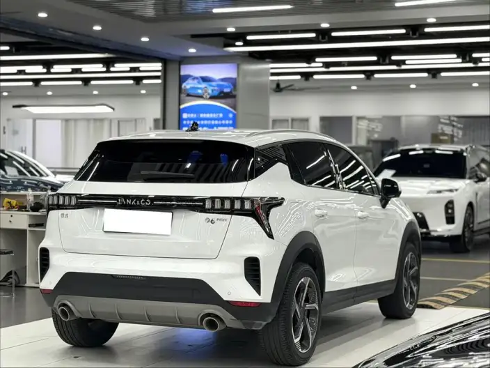 Lynk & Co 06 EM-P 2023 Model PHEV Remix Pro – фото 7